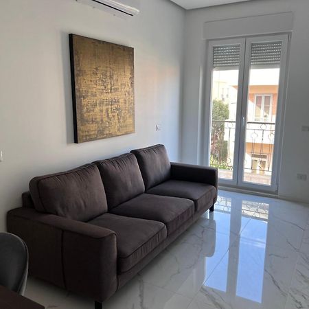 Caralis Suites Rooms Кальярі Екстер'єр фото