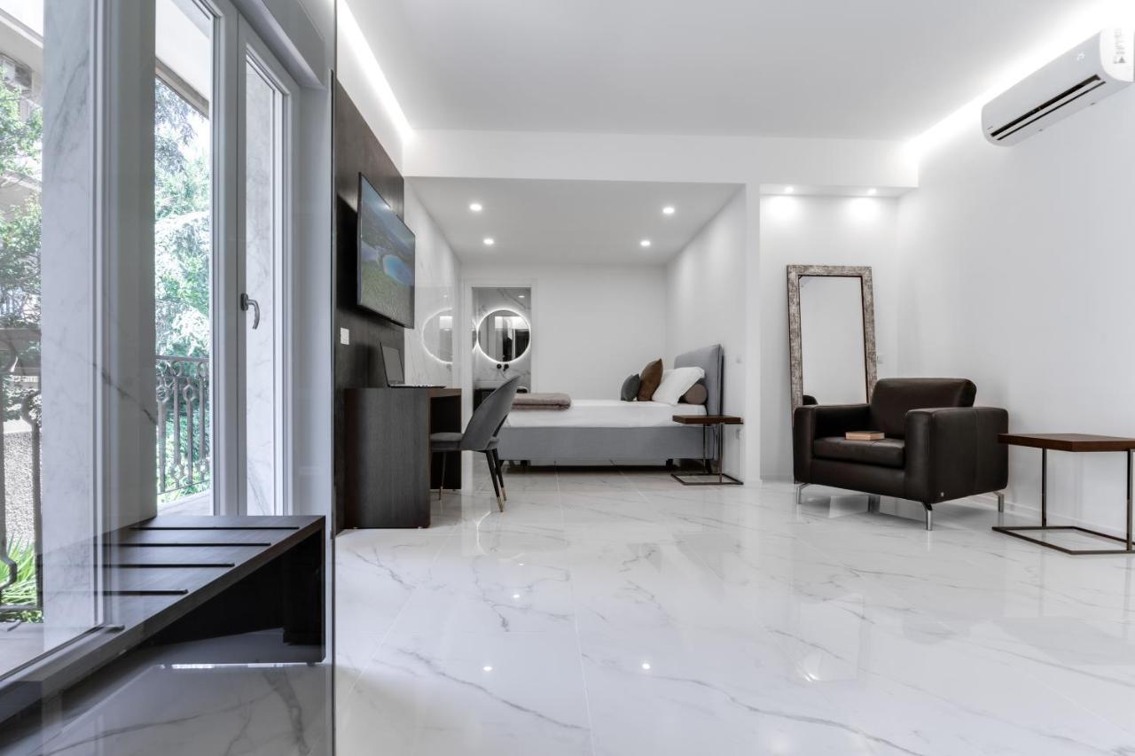 Caralis Suites Rooms Кальярі Екстер'єр фото