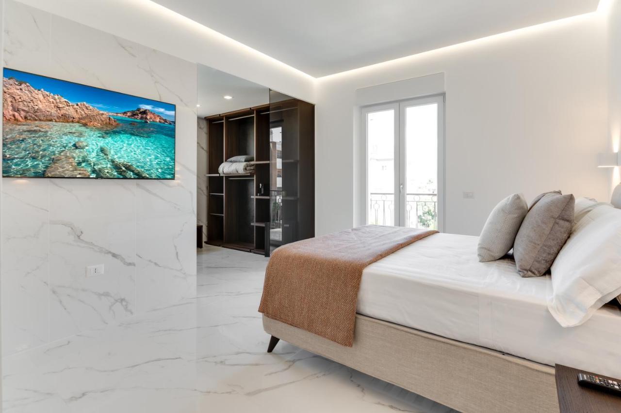 Caralis Suites Rooms Кальярі Екстер'єр фото