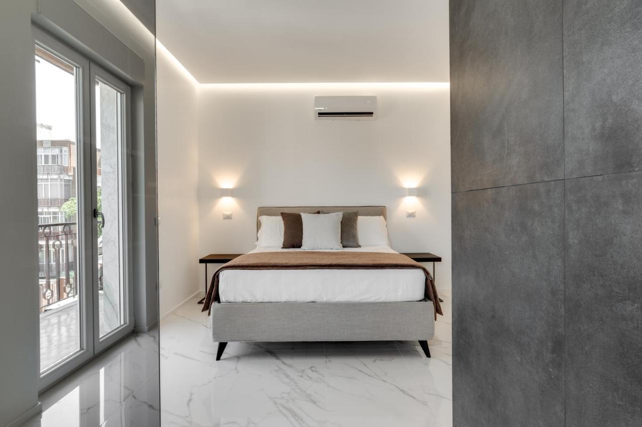 Caralis Suites Rooms Кальярі Екстер'єр фото